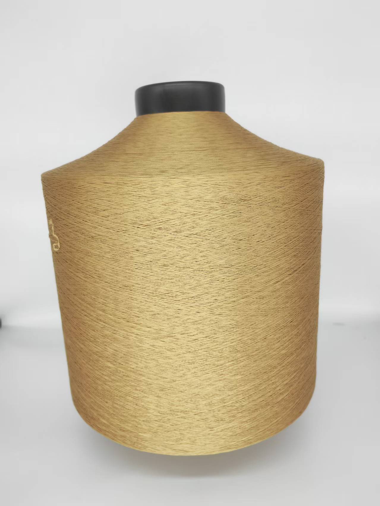 150d/36f polyester garn beige farve