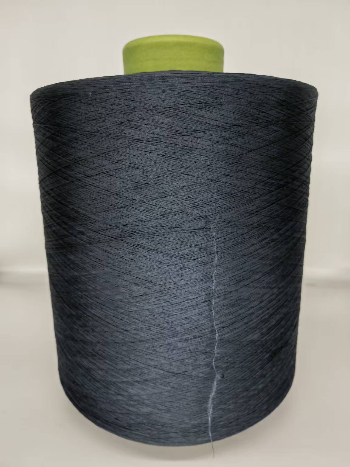Polyester garn sort